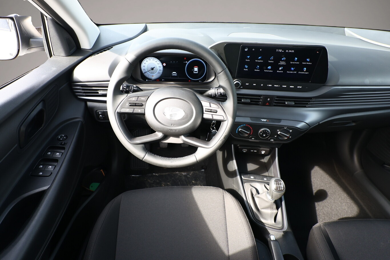 Bild 6 Hyundai i20 Select Navi DigCo 16Z CarPlay Kam PDC Temp