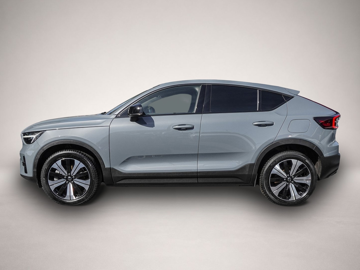 Fotografie 4 des Volvo C40 Recharge Pure Electric 2WD Plus Pano LED ACC