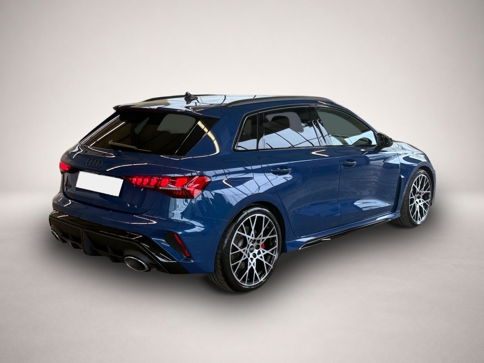 Fotografie 5 des Audi RS3 RS 3 Sportback qu.S-tronic Schwarzpaket+