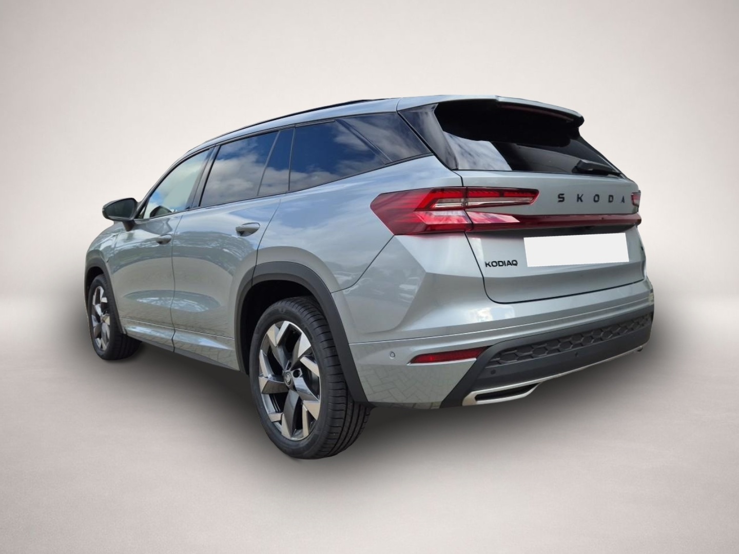 Fotografie des Skoda Kodiaq Sportline 1.5 TSI 204PS PHEV DSG schwen