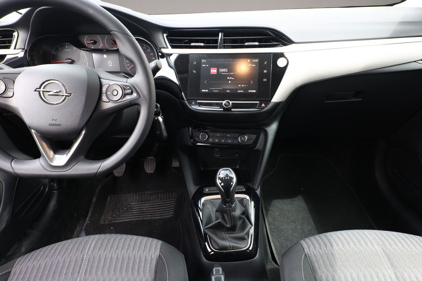 Bild 7 Opel Corsa F 1.2 75 Edition PDC AppCo Temp 16Z Klima