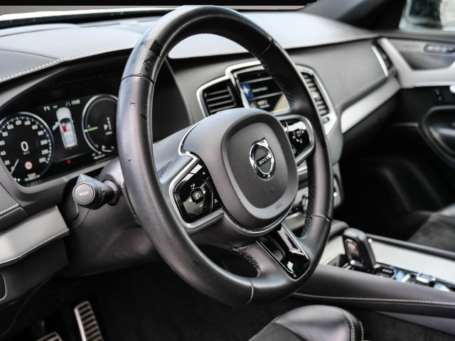 Bild 3 Volvo XC90 R Design Edition Recharge Plug-In Hybrid AW