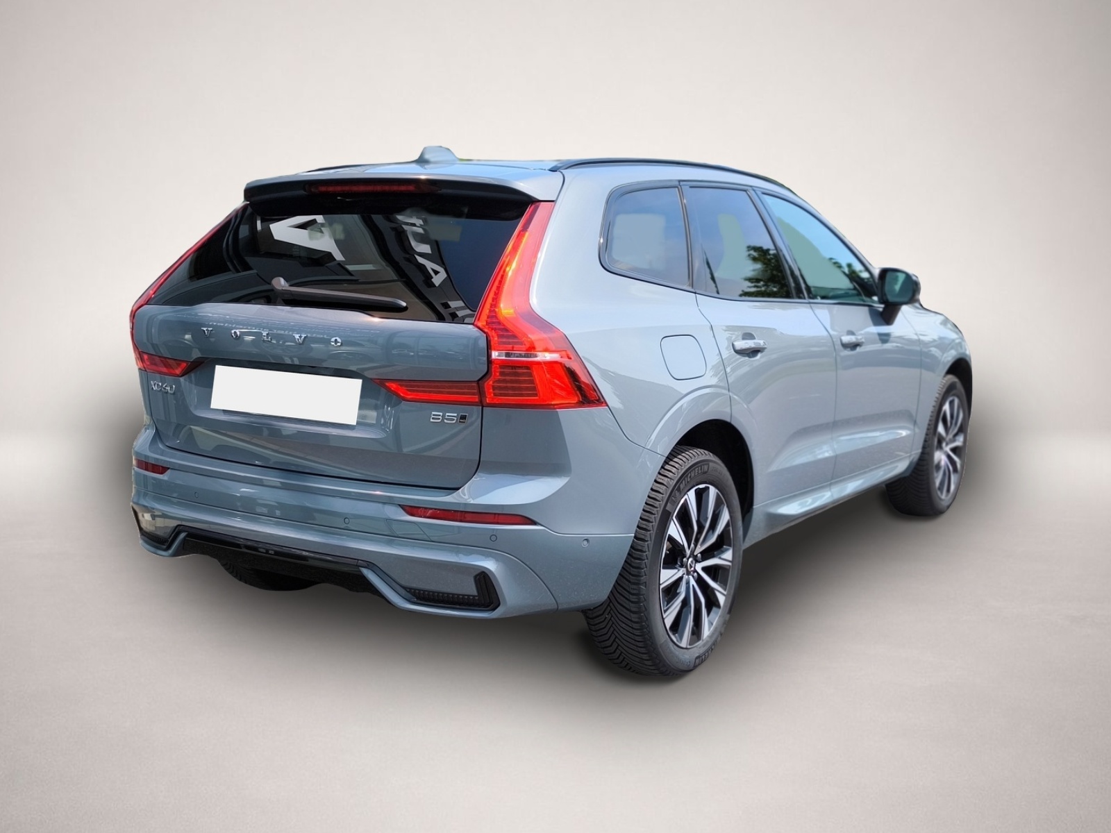 Bild 2 Volvo XC60 Plus Dark AWD B5 Benzin EU6d Allrad Leder d