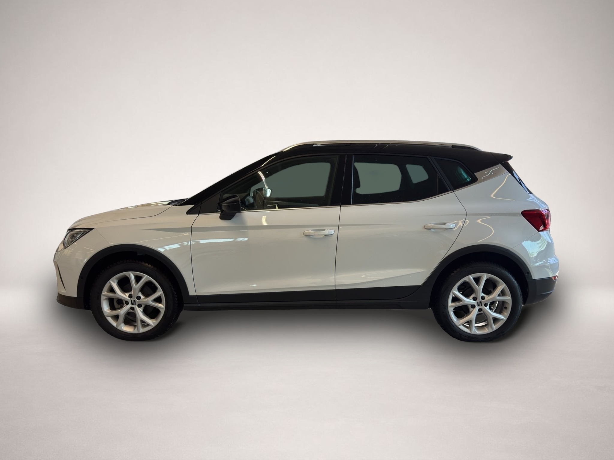 Bild 3 Seat Arona 1.0 TSI DSG FR Business ab 199.-netto! LED