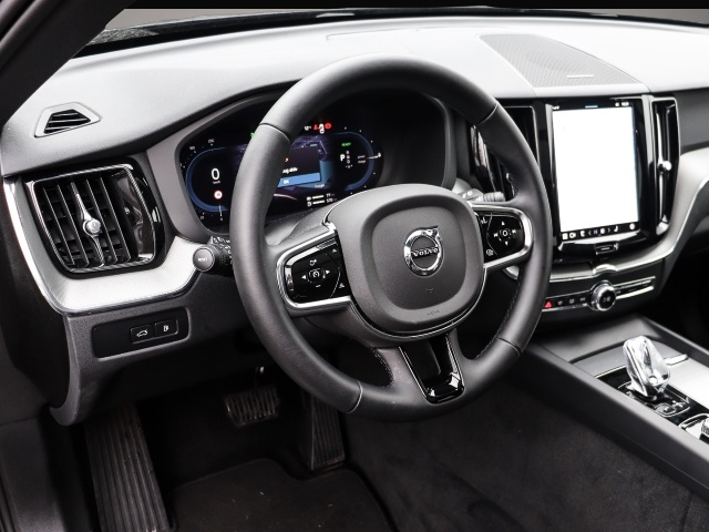 Bild 3 Volvo XC60 Plus Dark Recharge Plug-In Hybrid AWD T8 Tw
