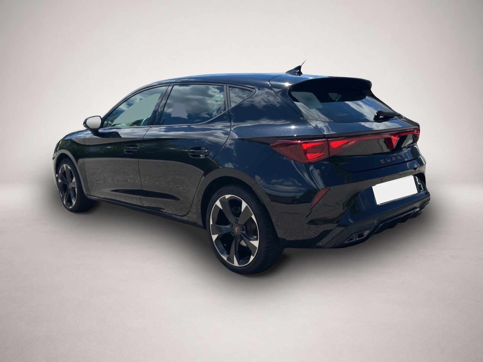 Bild 4 Cupra Leon 1.5 eTSI DSG AB271EUR NAVI REAR VIEW SHZ