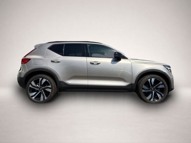 Bild 3 Volvo XC40 B4 Ultimate Dark ACC/CAM/H&K/MEMORY/PANO