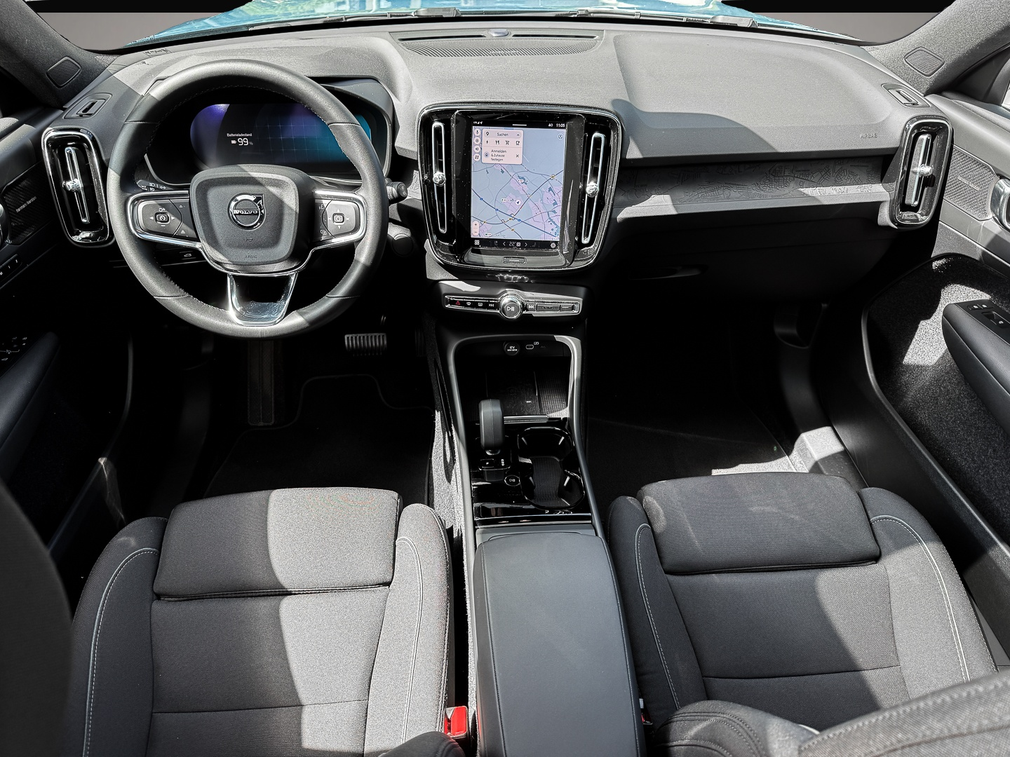 Bild 5 Volvo XC40 Ultimate Recharge Pure Electric AWD StandHZ