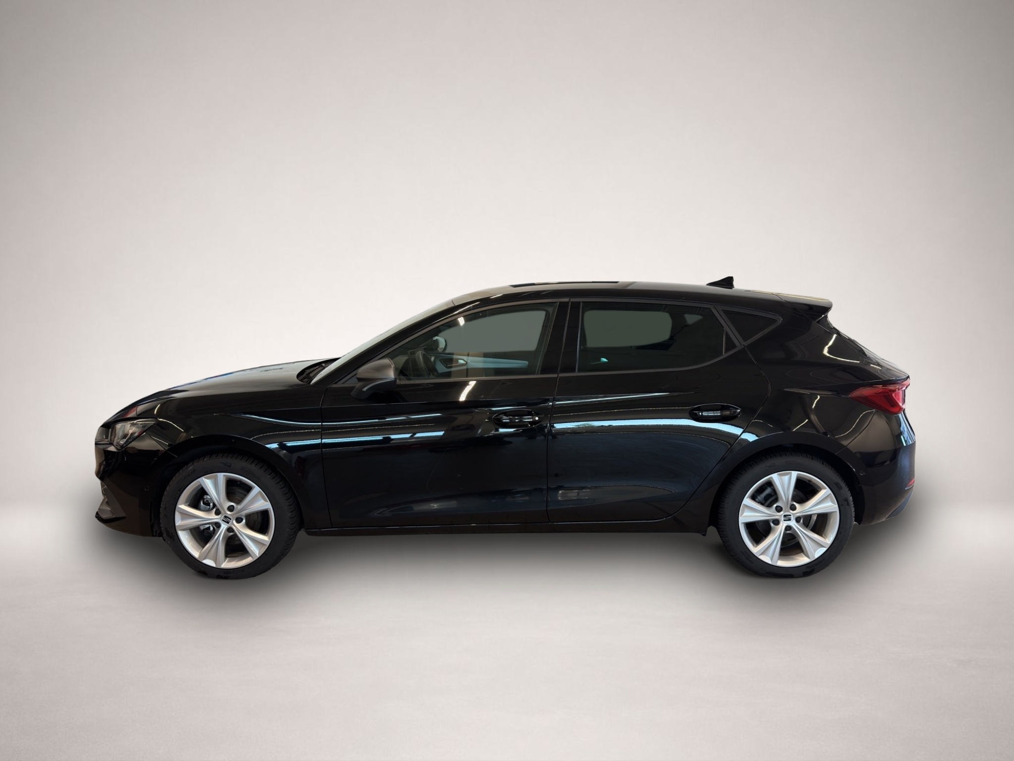 Bild 3 Seat Leon 1.5 eTSI DSG FR ab 196.- EUR mtl. 1000.- An