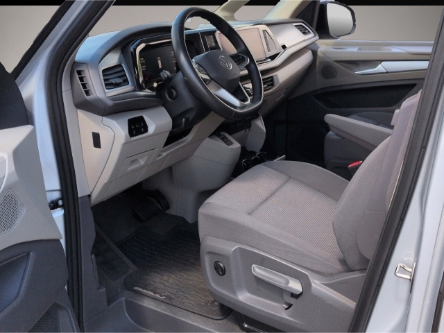 Bild 5 Volkswagen T7 Multivan lang TDI*Panodach Bett AHK ACC Tisch