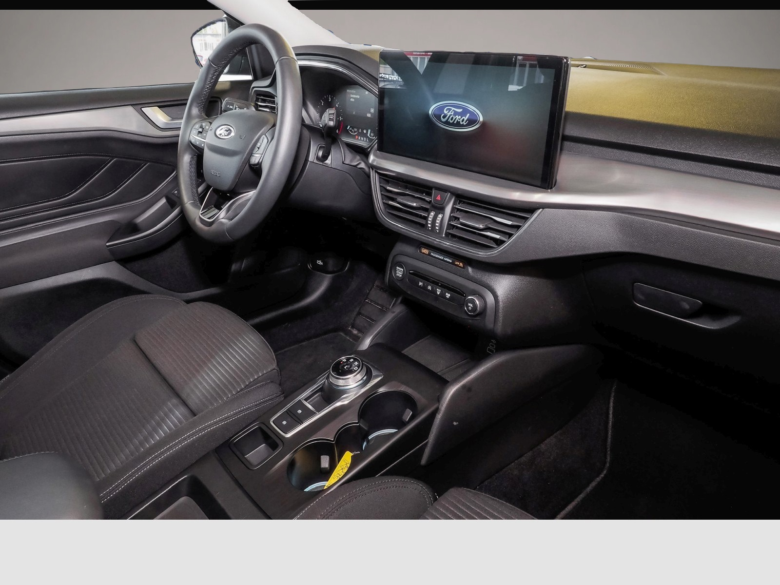 Bild 6 Ford Focus Turnier 1.5 EcoBlue Aut. Titanium-Audio Na