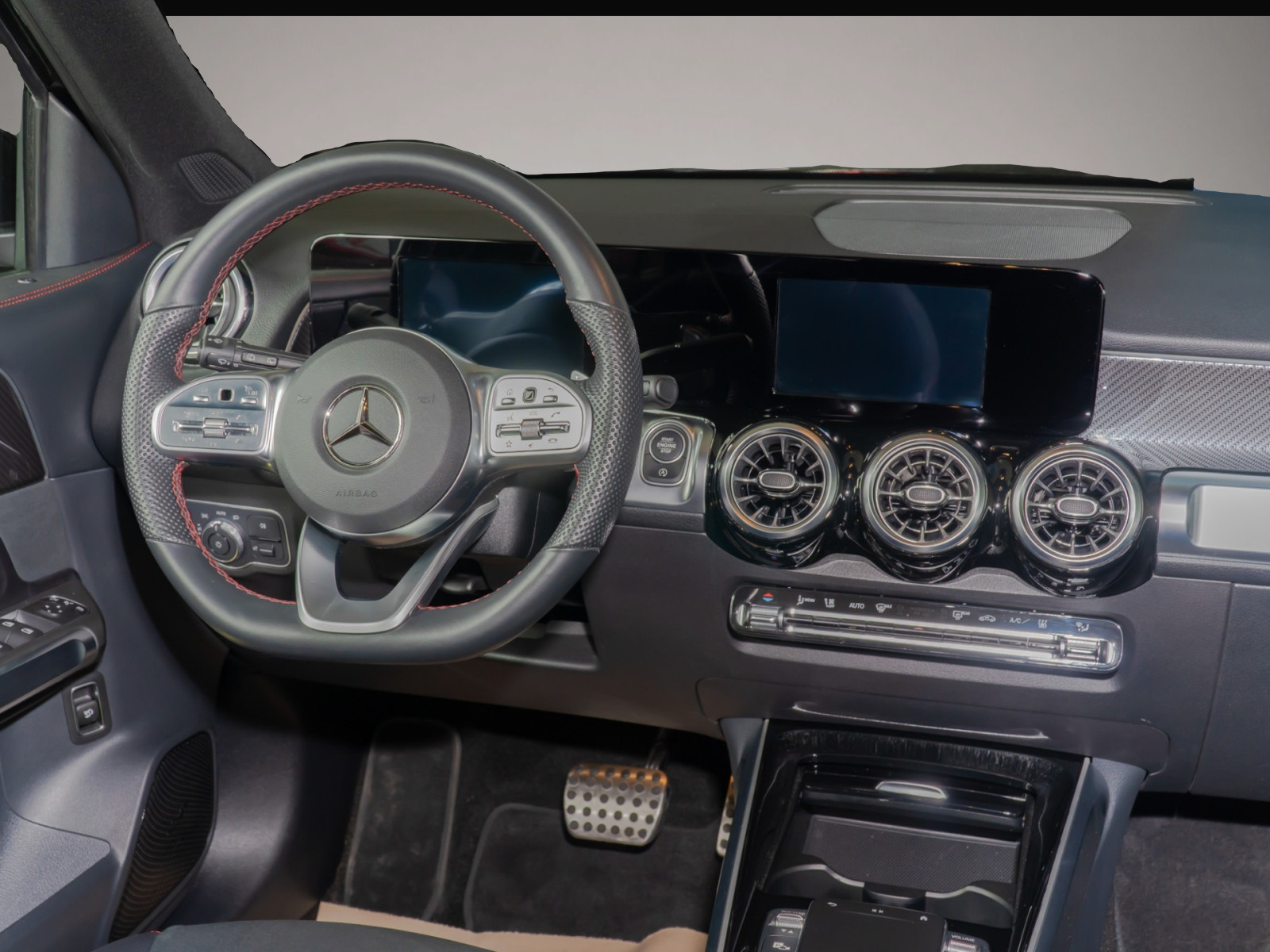 Fotografie des Mercedes-Benz GLB 220