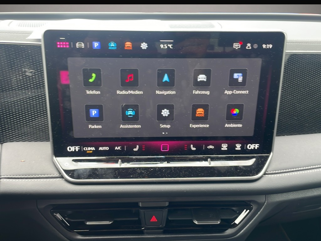 Fotografie des Volkswagen Tiguan 2.0 TDI DSG Goal*IQ Light*Navi*360Grad