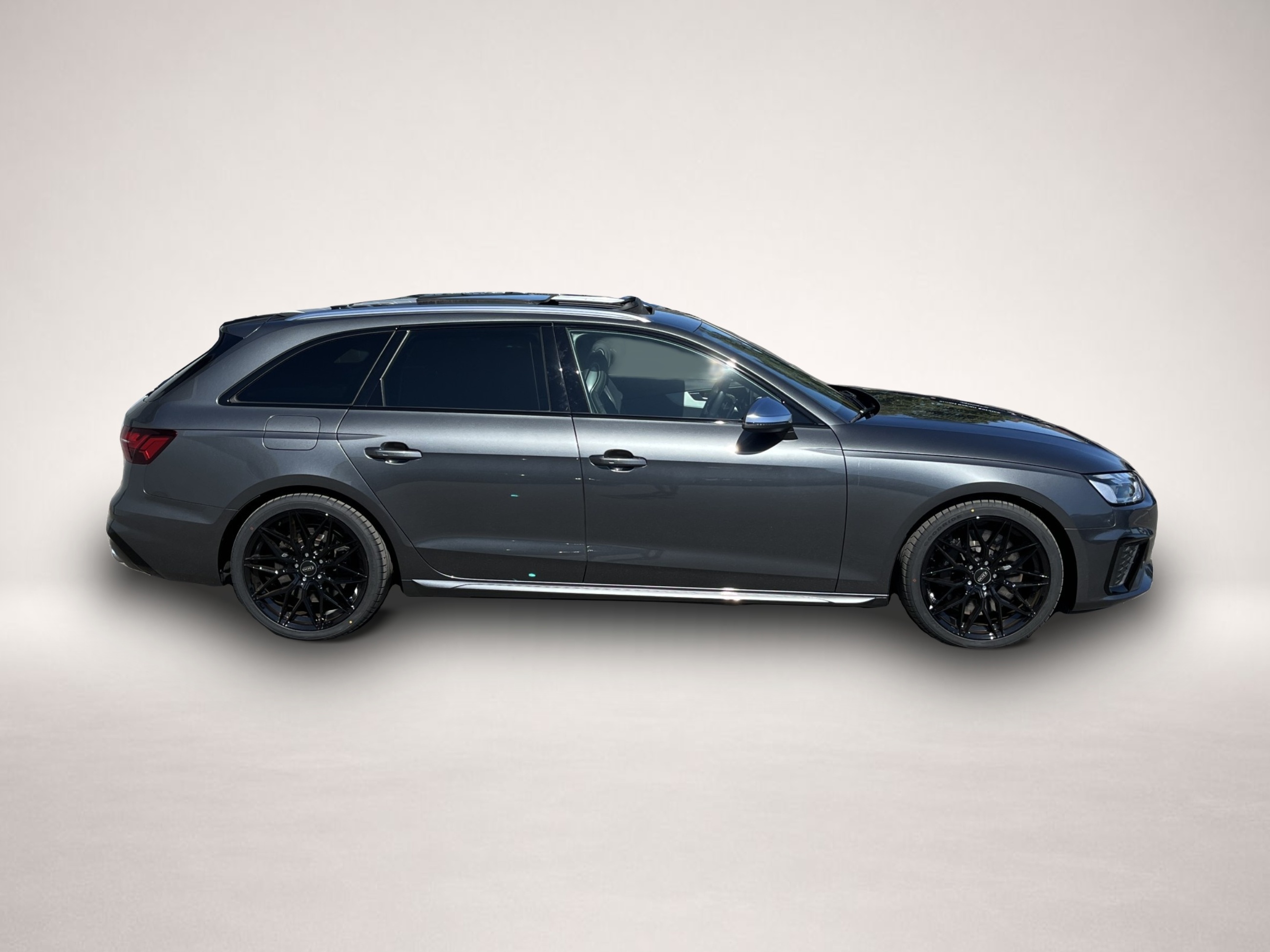 Fotografie 3 des Audi S4 Avant 3.0 TDI S tronic Blackline AHK PANO Kam