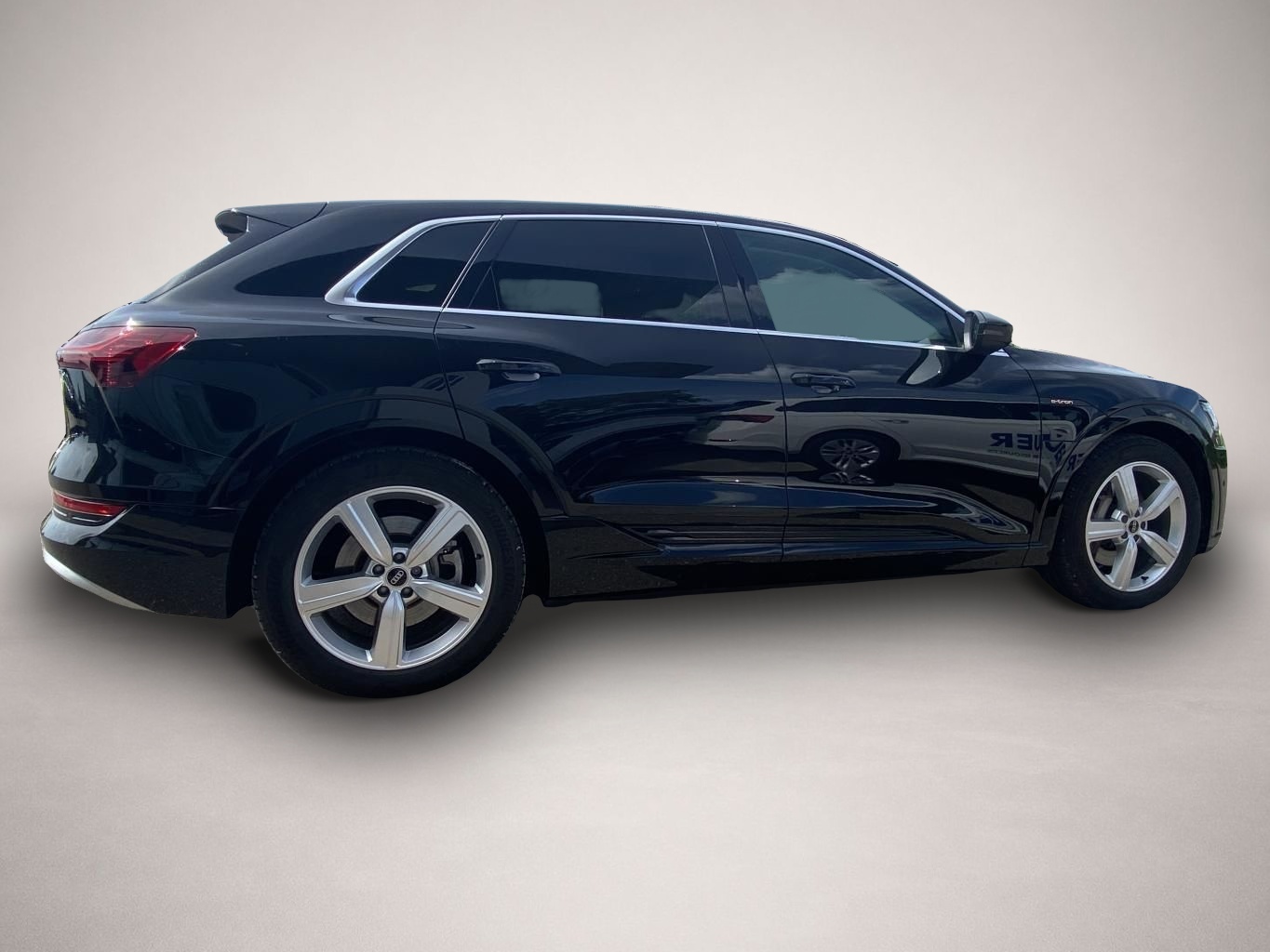 Bild 5 Audi e-tron 55 quattro Advanced 300kW PANORAMA+ASSITE
