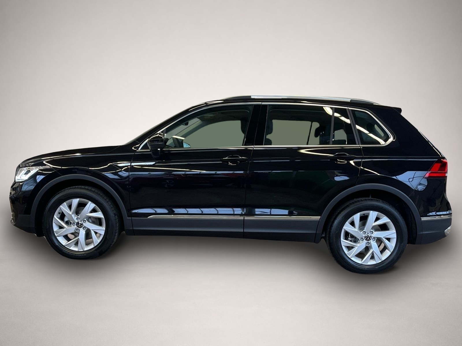 Bild 2 Volkswagen Tiguan 1.5 TSI DSG Elegance Matrix*AHK*Pano*ACC