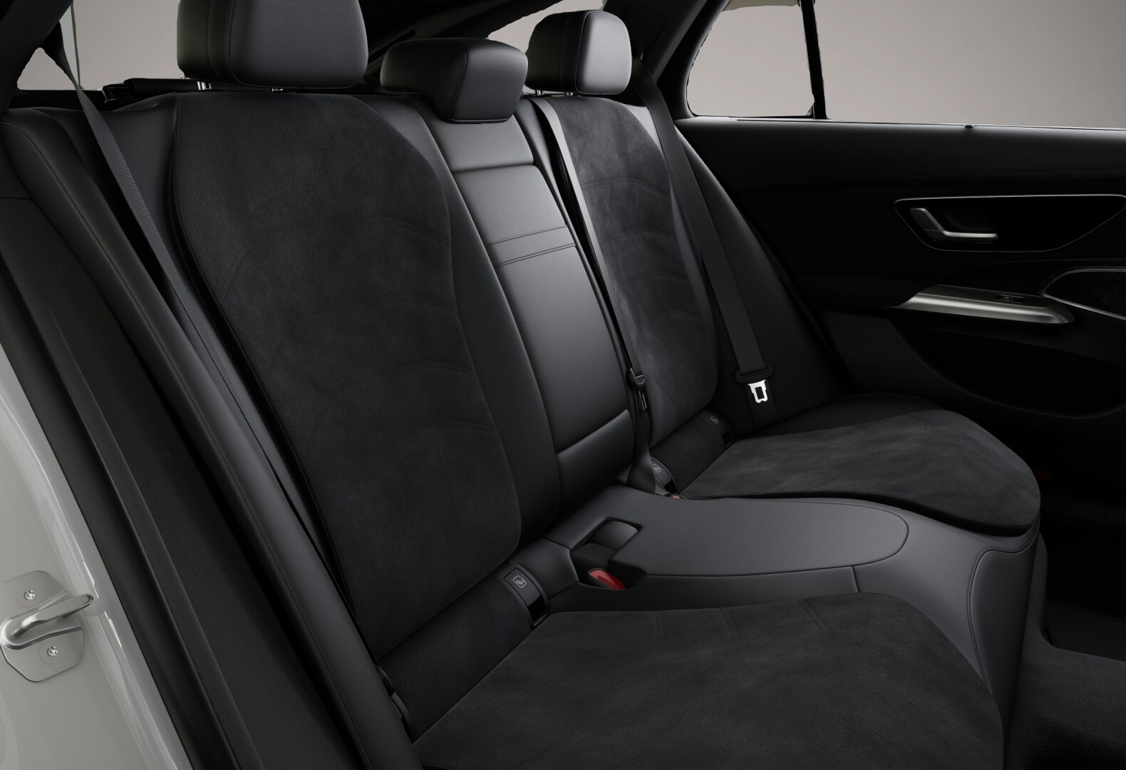 Bild 7 Mercedes-Benz E 300