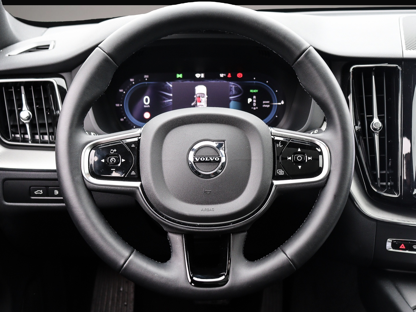 Bild 5 Volvo XC60 Plus Dark Recharge Plug-In Hybrid AWD T8 Tw