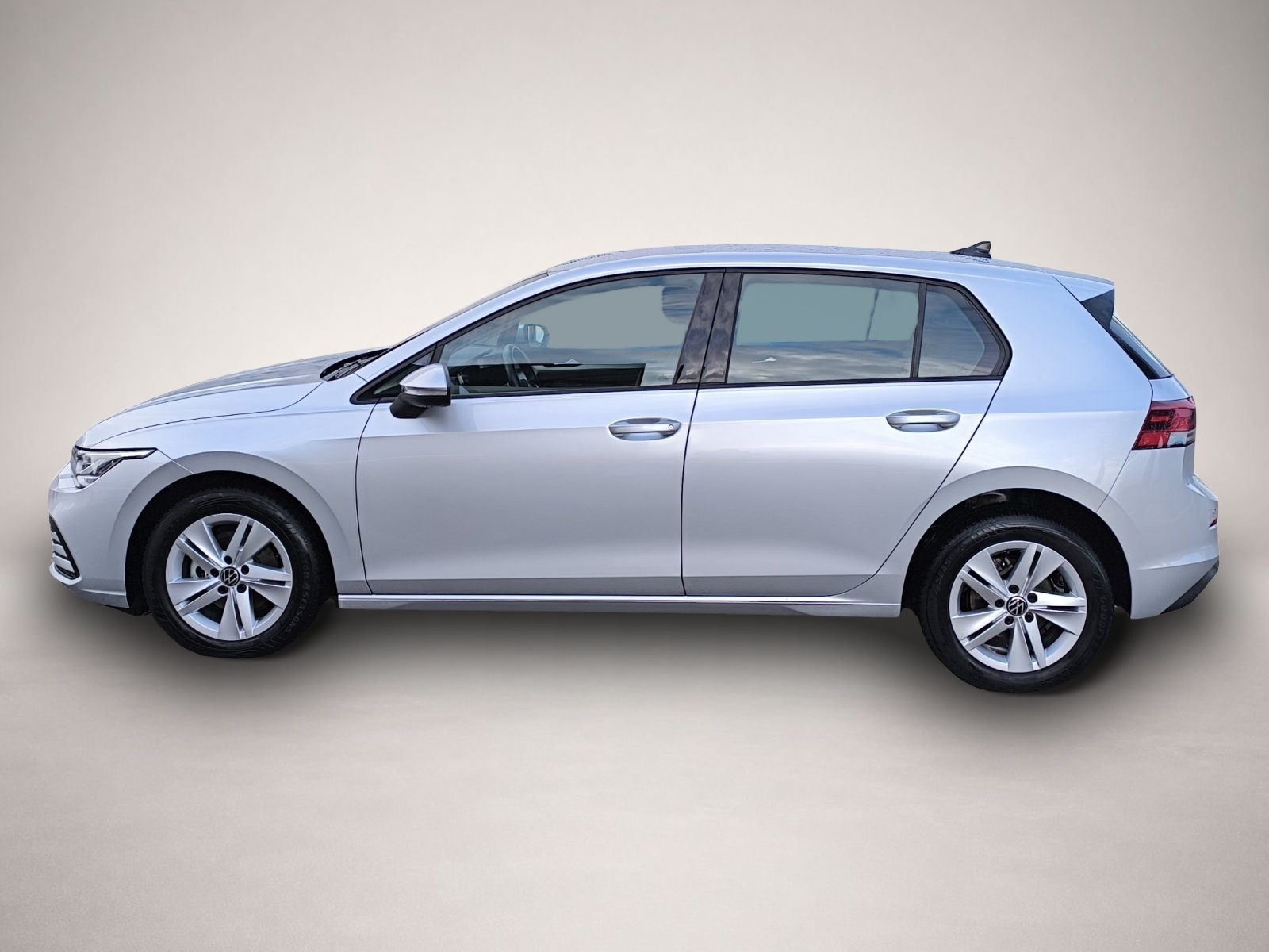 Bild 4 Volkswagen Golf 8 Lim. 1.5 TSI Life LED NAVI PDC