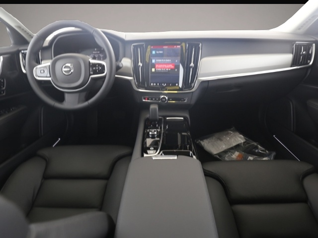 Bild 6 Volvo V90 Kombi Plus Dark Recharge Plug-In Hybrid AWD