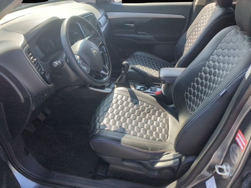Bild 4 Mitsubishi Outlander 2.0 MIVEC Edition 100