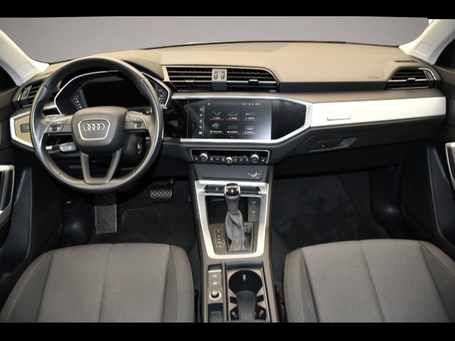 Bild 4 Audi Q3 35 TSI S-tronic advanced AHK/Tempo/Einparkhi