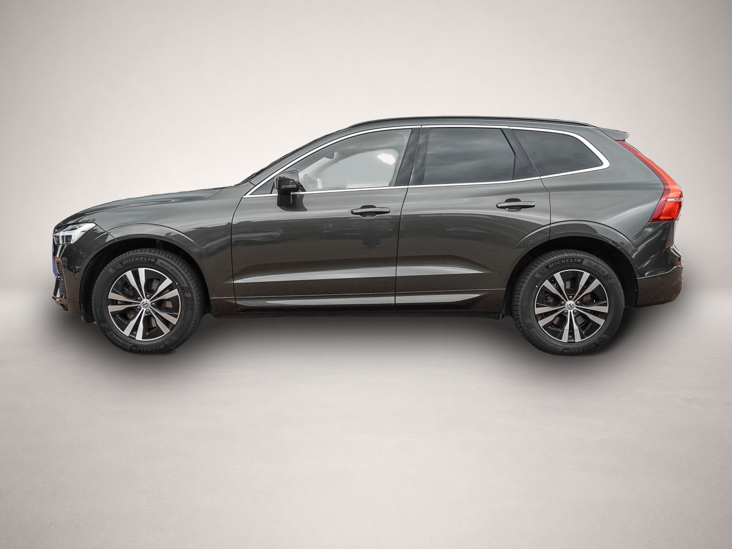 Bild 4 Volvo XC60 Momentum Pro 2WD Digitales Cockpit Soundsys