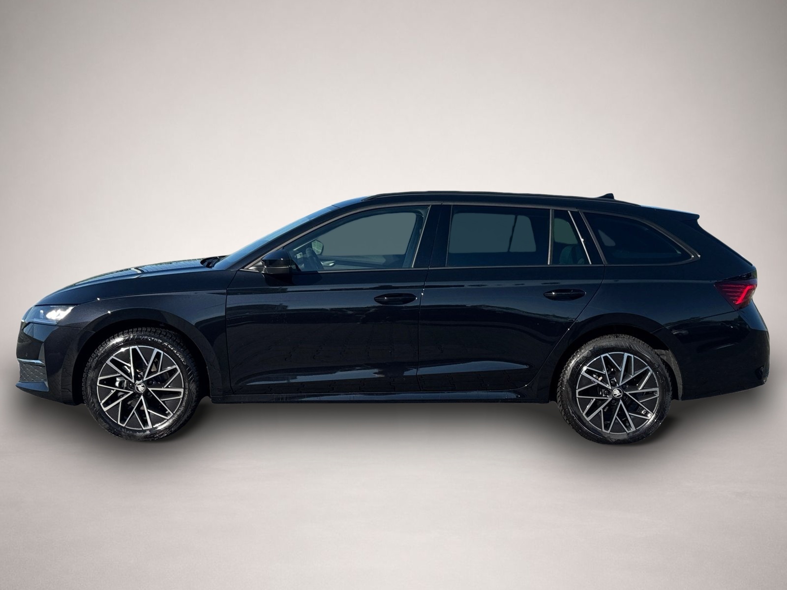 Fotografie des Skoda Octavia Combi Selection eTSI DSG|AHK|KAMERA|NAVI