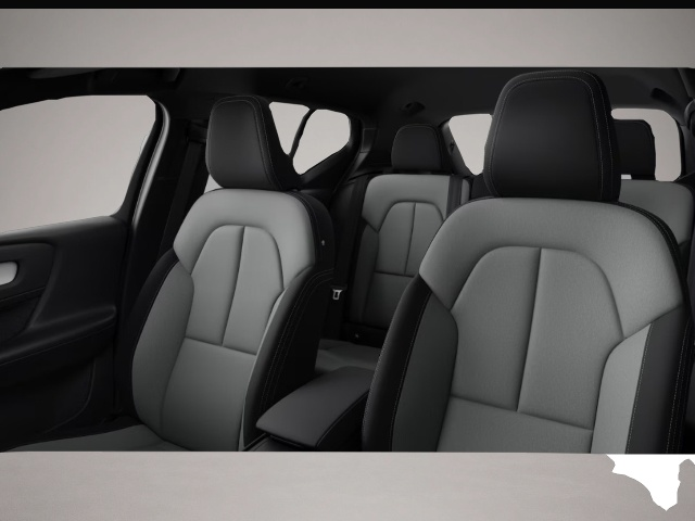 Bild 6 Volvo XC40 B3 Benzin Plus Black Edition Surround View