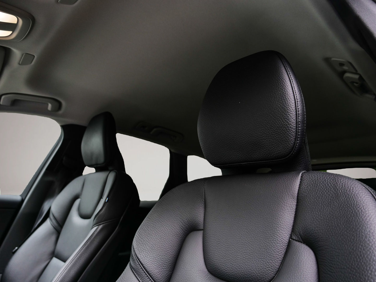 Bild 5 Volvo XC60 Core 2WD B4 Benzin EU6d AHK Digitales Cockp