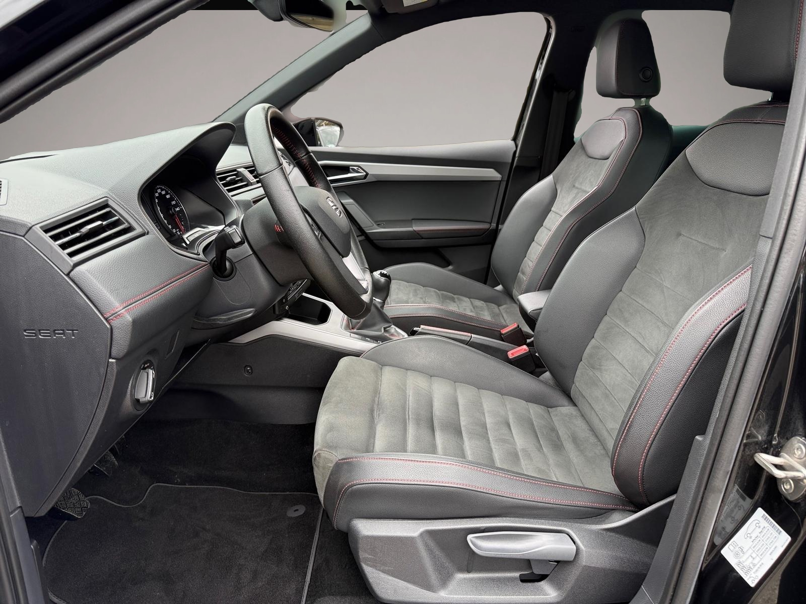 Bild 2 Seat Arona 1.0 TSI FR NAVI LED SHZ GRA Kamera