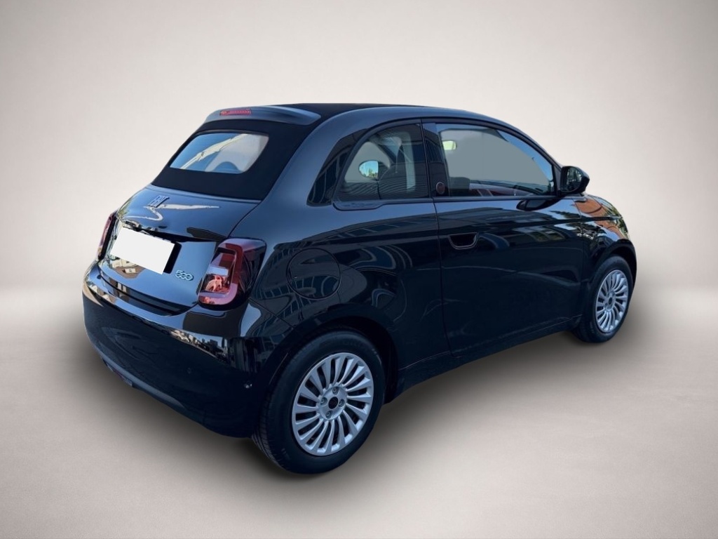 Bild 3 Fiat 500e 42kWh C Red