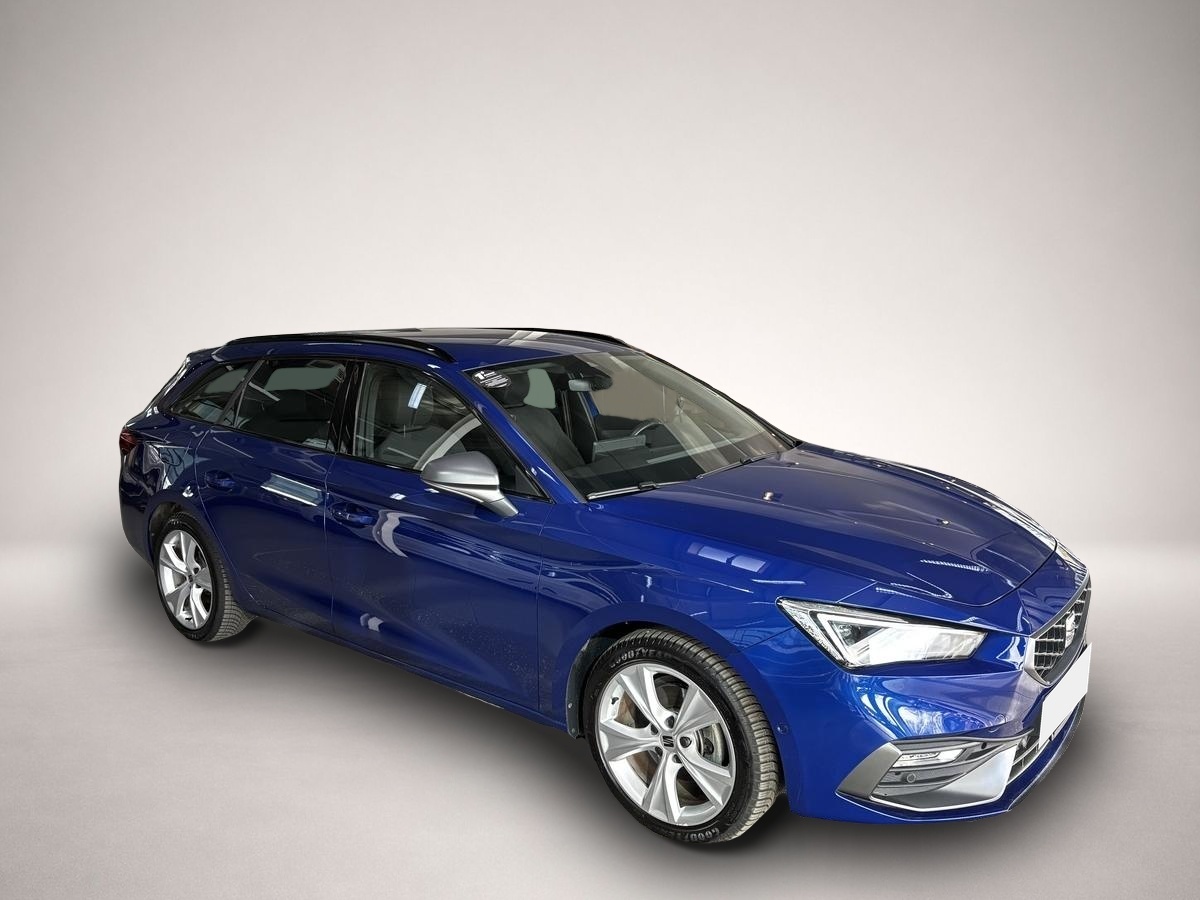 Fotografie des Seat Leon Sportstourer 1.5 eTSI FR LED Virtual ACC AH