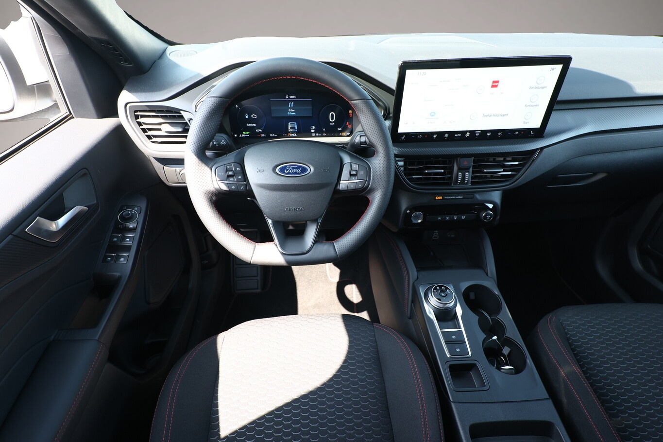 Bild 6 Ford Kuga FHEV ST-Line WinterP Nav LED Kam PDC 5J-Gar