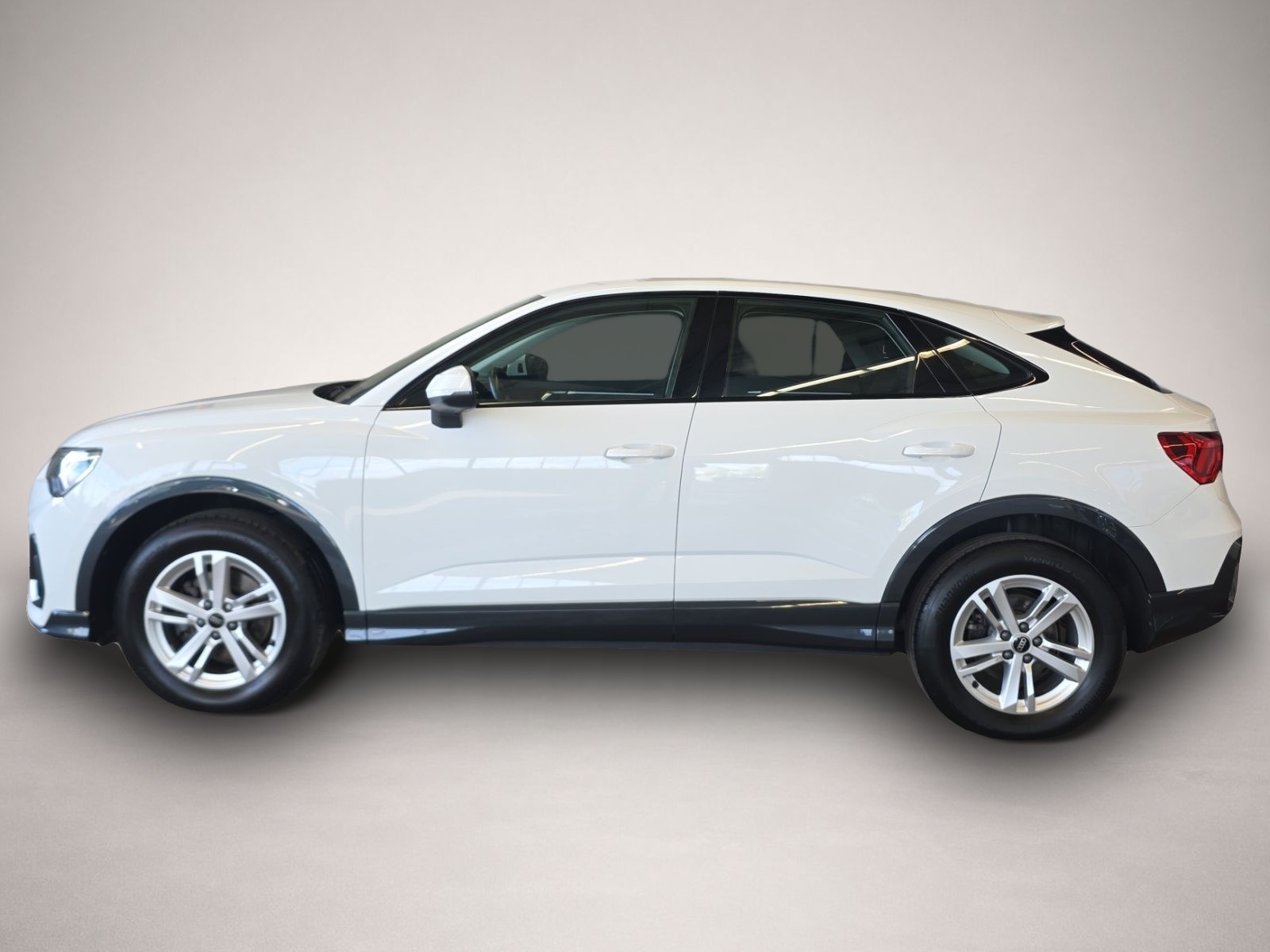 Bild 2 Audi Q3 Sportback 35 TDI schwarzpaket*AHK*LED*Navi*