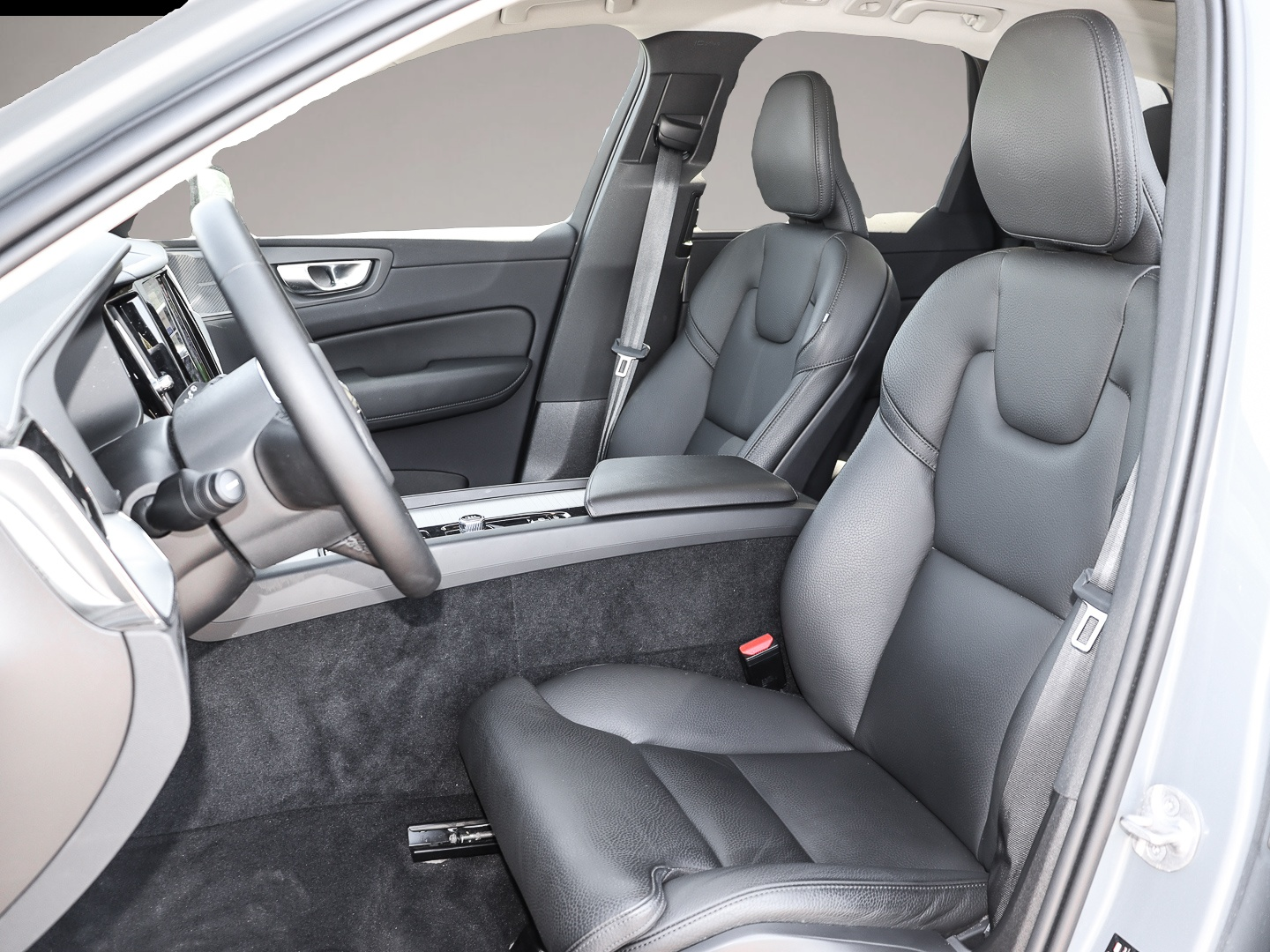Bild 6 Volvo XC60 Ultimate Dark Recharge Plug-In Hybrid AWD T