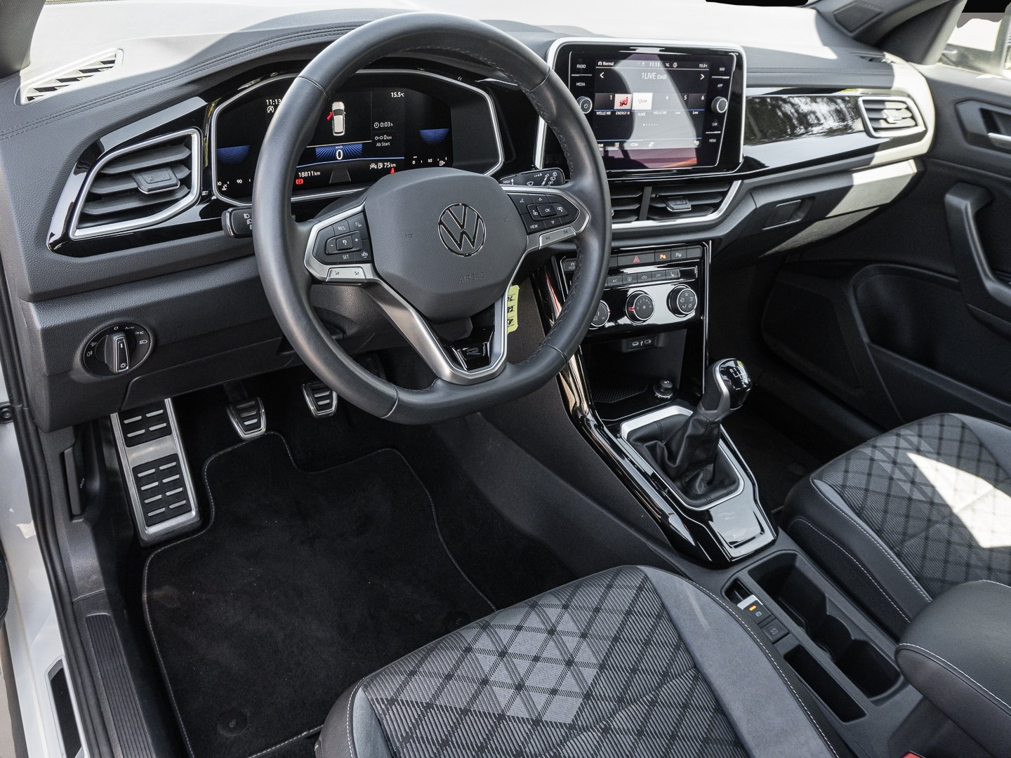 Fotografie 7 des Volkswagen T-ROC 1.0 TSI R-Line