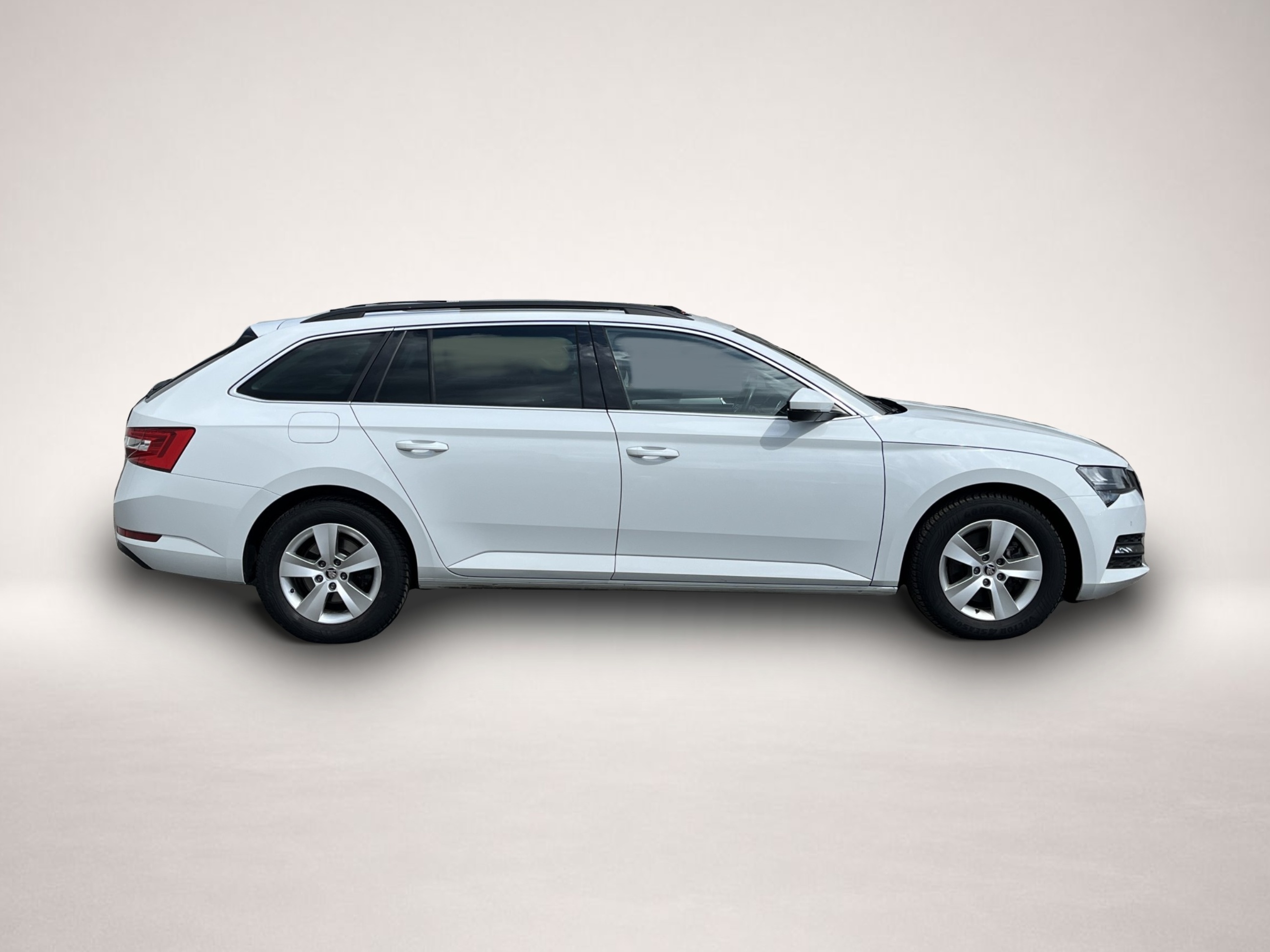 Fotografie 4 des Skoda Superb Combi 2.0 TDI DSG Ambition 156¤ m.20% Anz