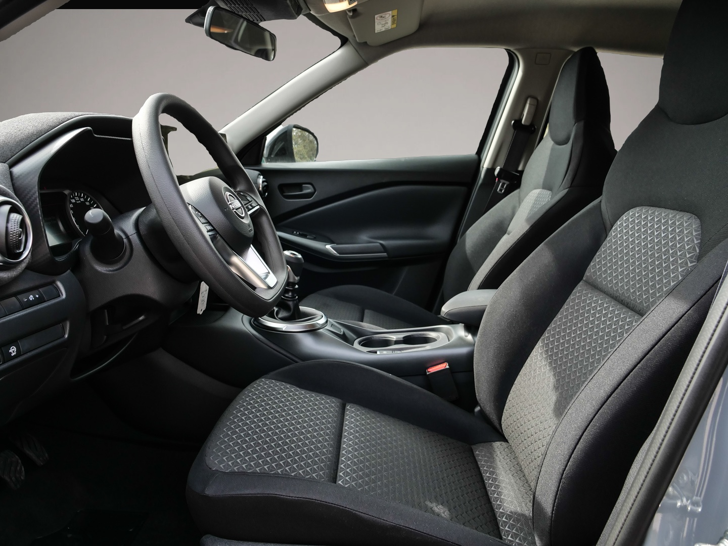 Bild 4 Nissan Juke Acenta 1.0 DIG-T 114PS 6MT Komfort-Paket Ni
