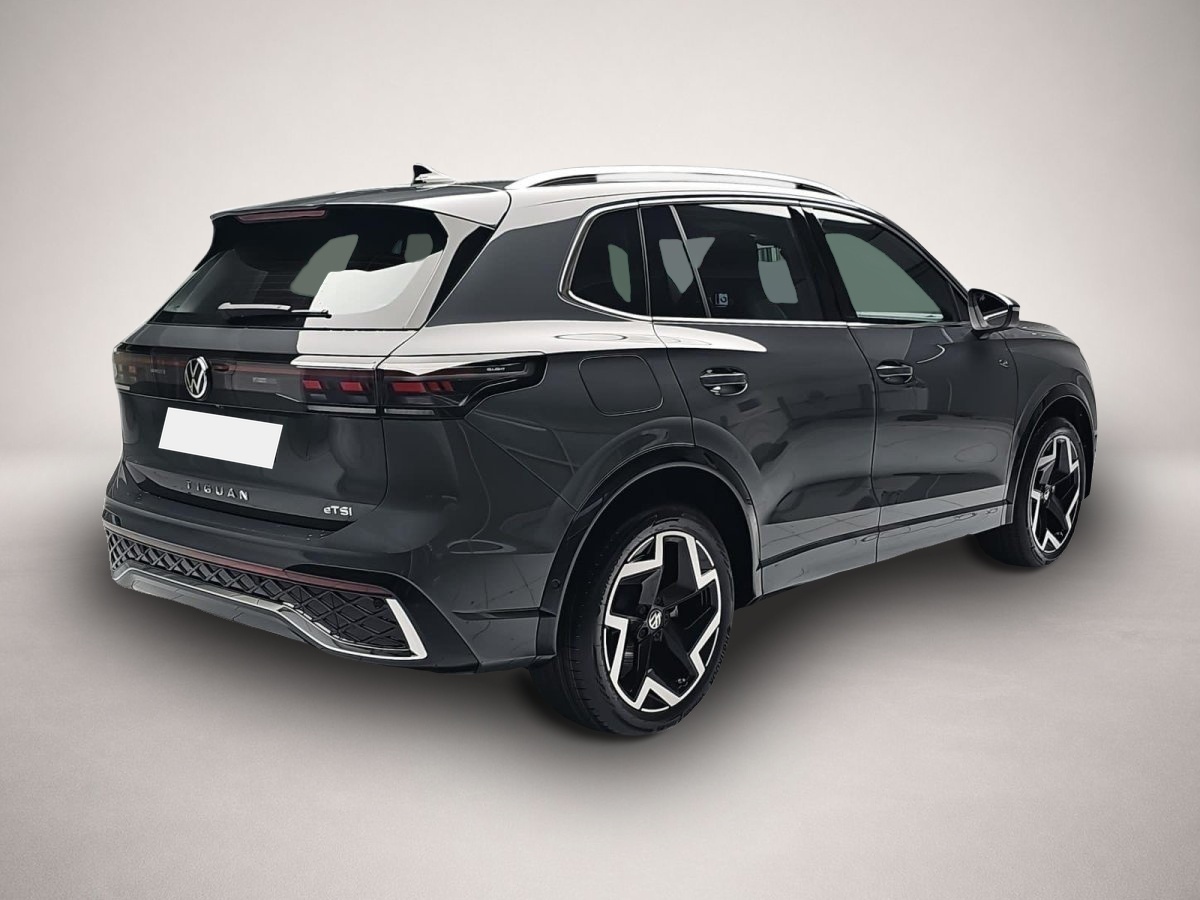 Fotografie 2 des Volkswagen Tiguan 1.5 eTSI DSG R-Line NAVI MATRIX LM19
