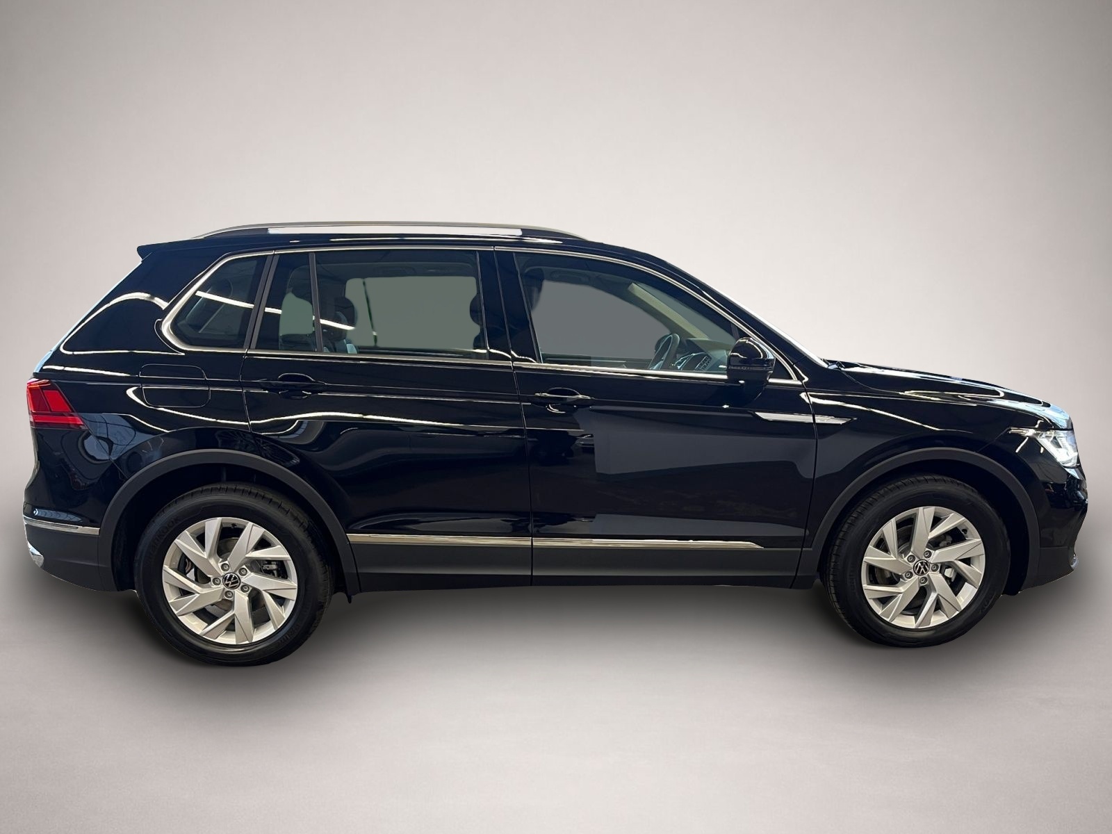 Bild 6 Volkswagen Tiguan 1.5 TSI DSG Elegance Matrix*AHK*Pano*ACC