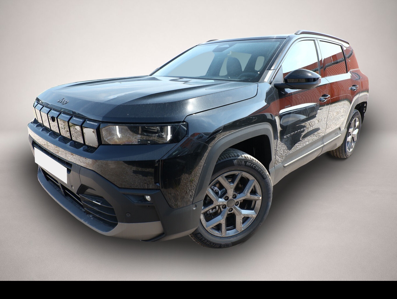Bild 1 Jeep Compass neuMod Hybrid First Edit Pano Nav Matrix