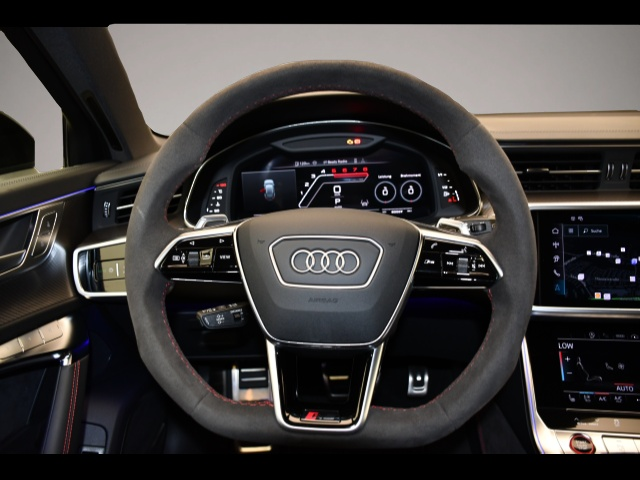 Bild 5 Audi RS6 RS 6 Avant 4.0 TFSI quattro tiptronic HeadUp/Mat