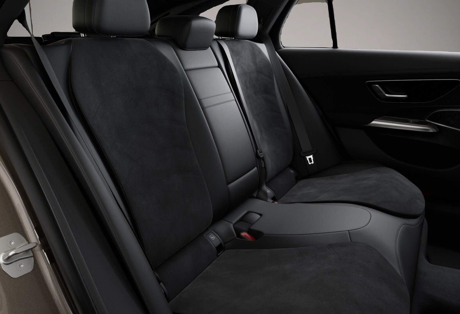 Bild 7 Mercedes-Benz E 300