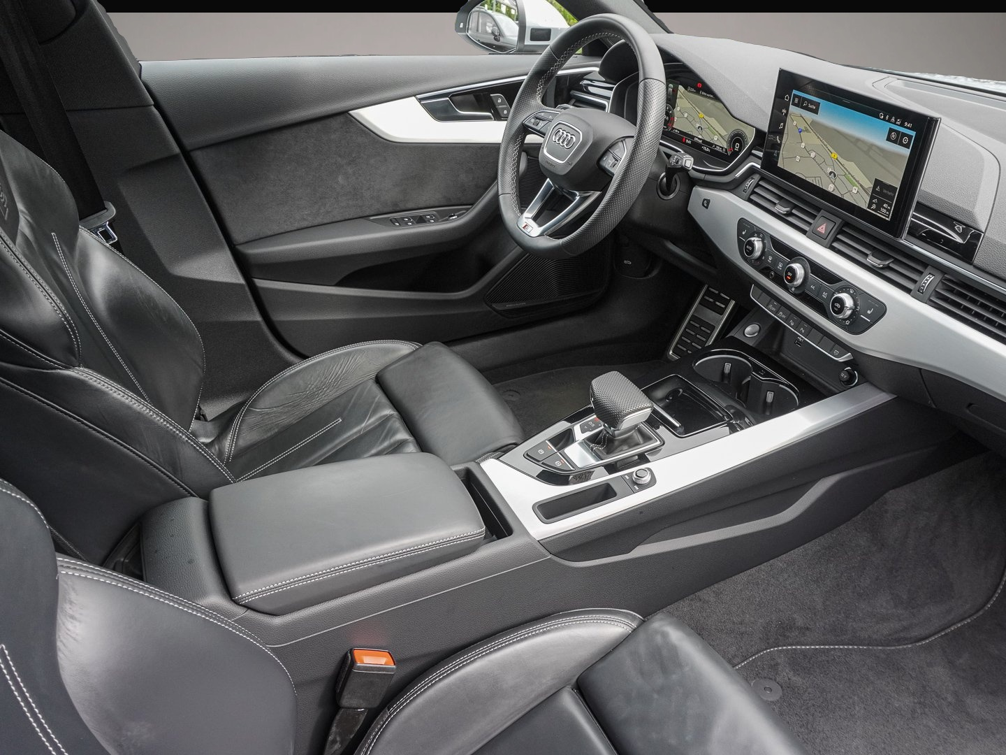 Fotografie 6 des Audi A4 Avant 30 TDI S tronic LEDER NAVI