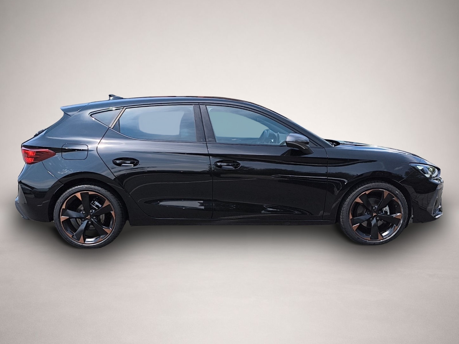 Fotografie 6 des Cupra Leon 1.5 eTSI 5-J-G NAVI ACC KESSY 18LM RFK PDC