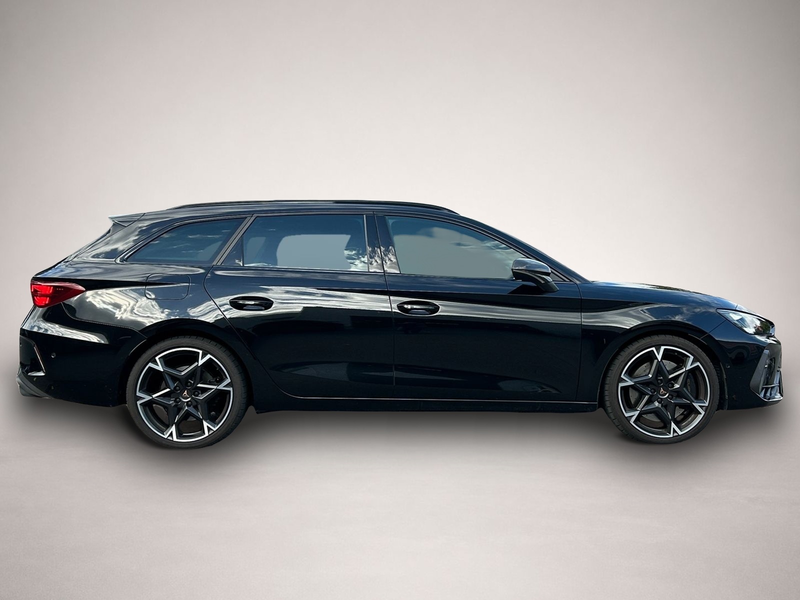 Bild 6 Cupra Leon ST VZ 2.0 TSI DSG 4DRIVE Matrix LED Sennehe