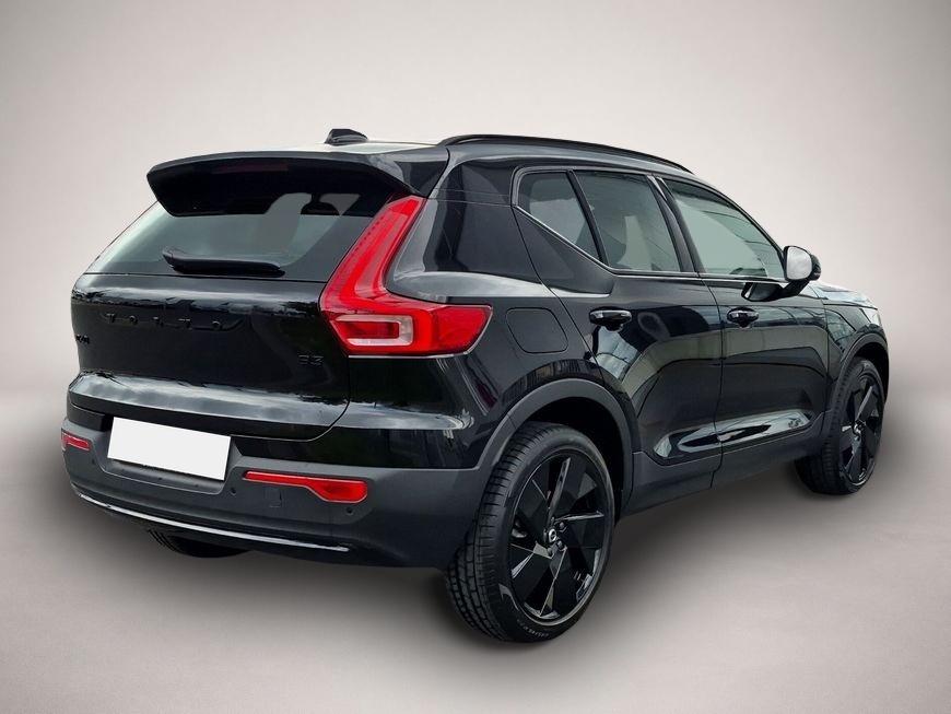 Bild 2 Volvo XC40 B3 B DKG Plus Black Edition