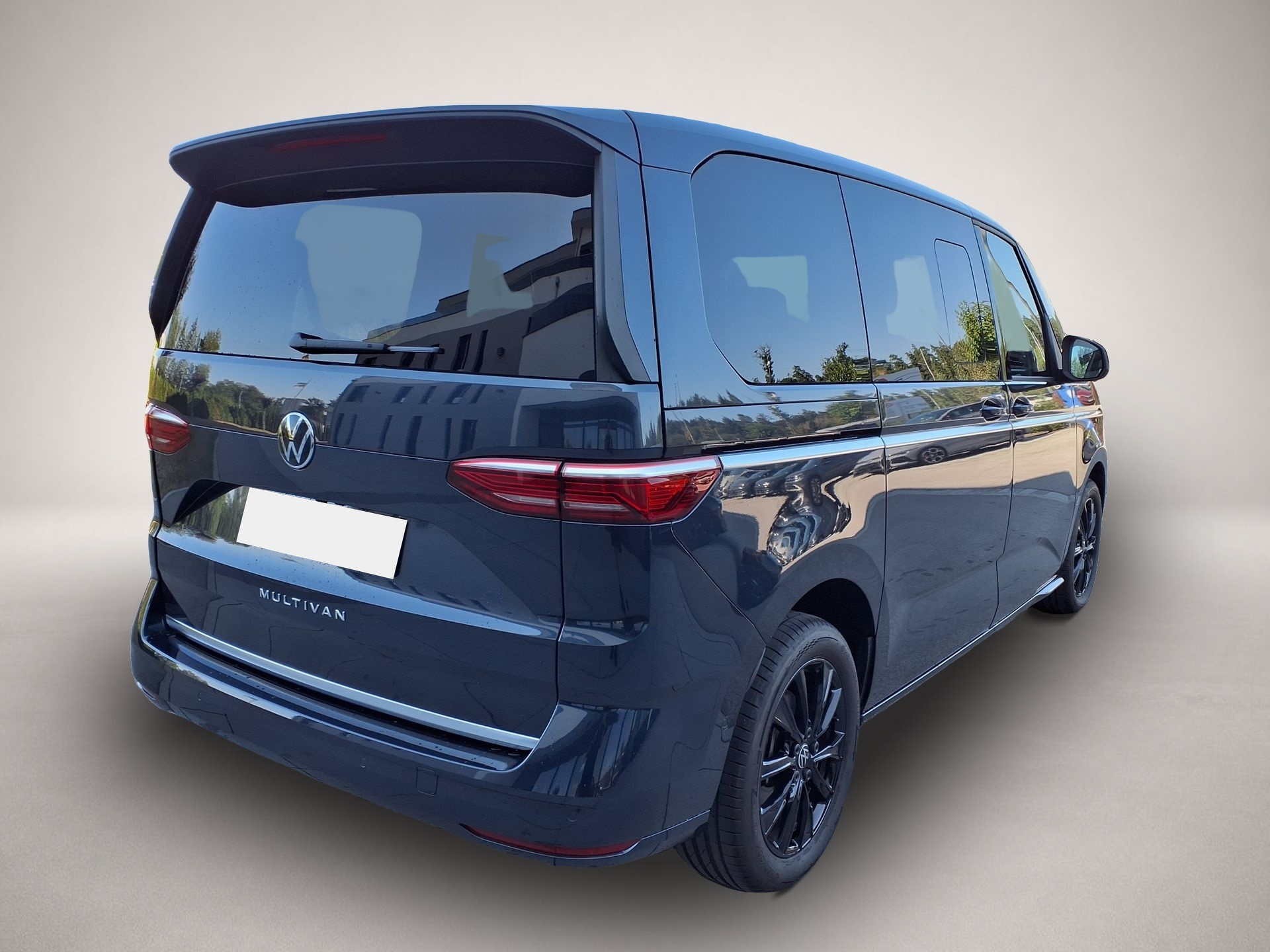 Bild 4 Volkswagen T7 Multivan Volkswagen Style KÜ 2.0 TDI 110 kW