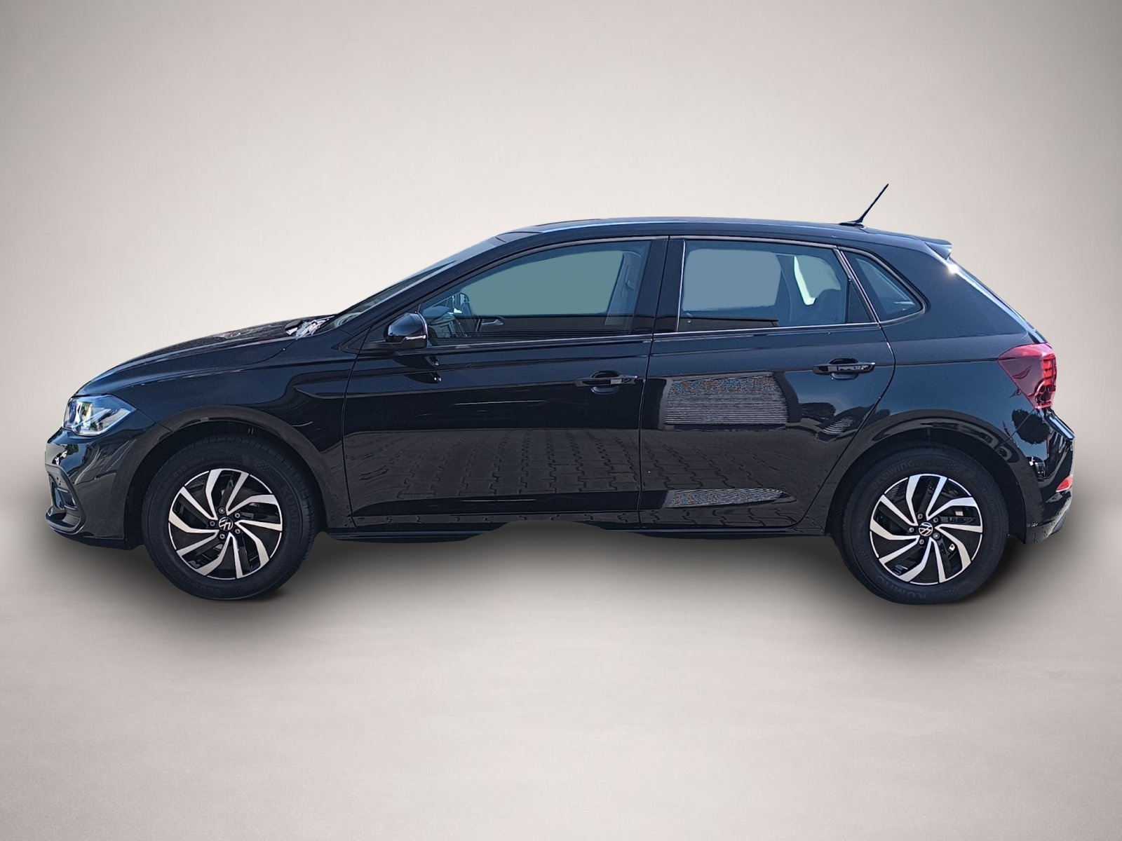 Bild 4 Volkswagen Polo VI 1.0 TSI Life LED PDC RFK